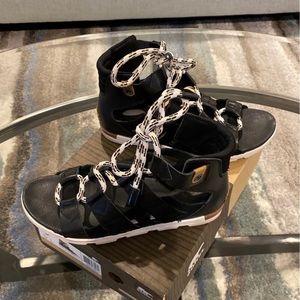 Sorel Torpeda Lace Gladiator Sandal Size 9
